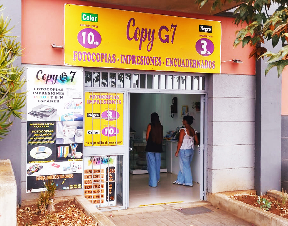 copisteria, Copias, color, diseño gráfico, paginas web, soluciones, estampado color, encuadernados, anillados, señaletica, avisos, scaner, plastificado, vinilos, material pop, llaveros, tazas, displays, roll ups